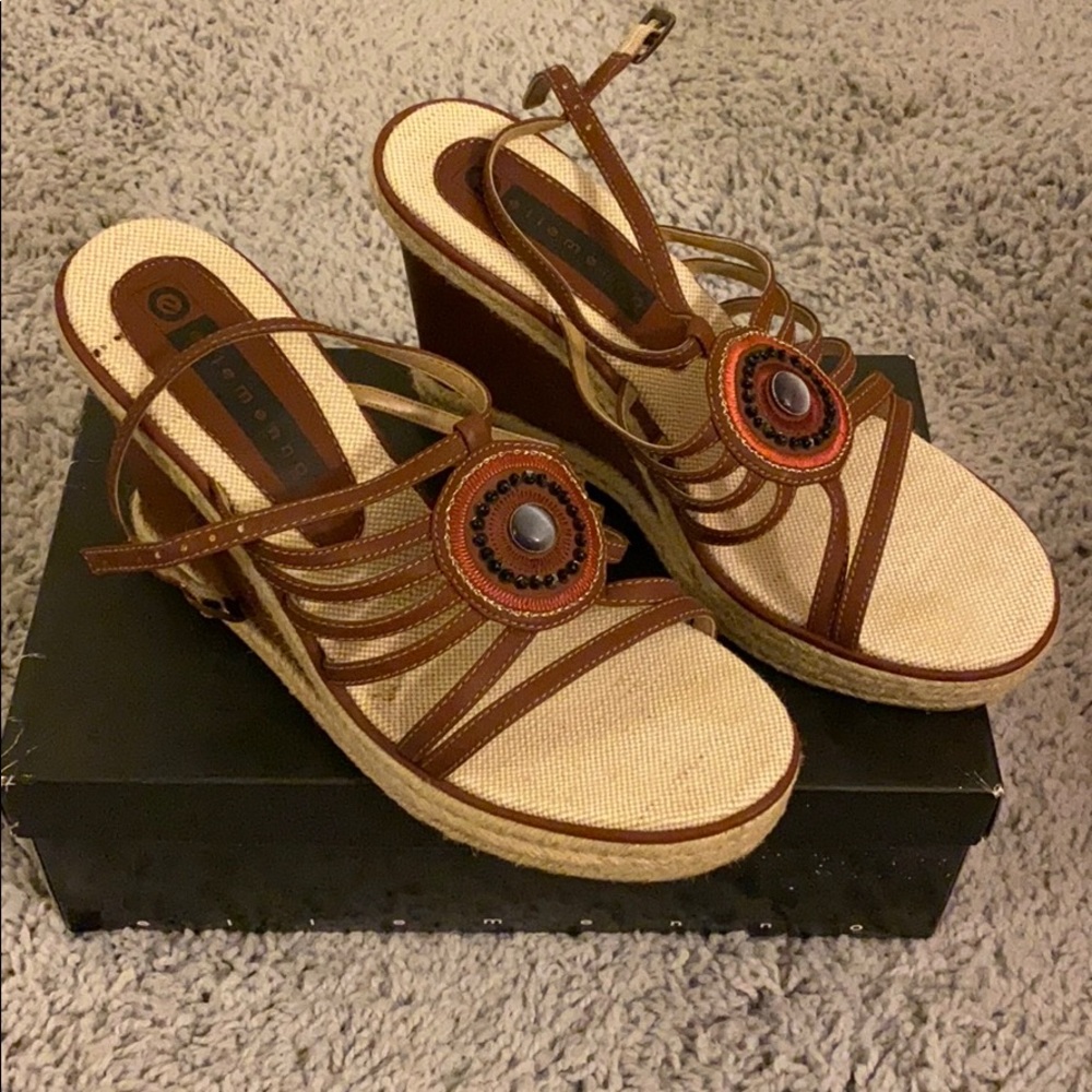 Wedge heels